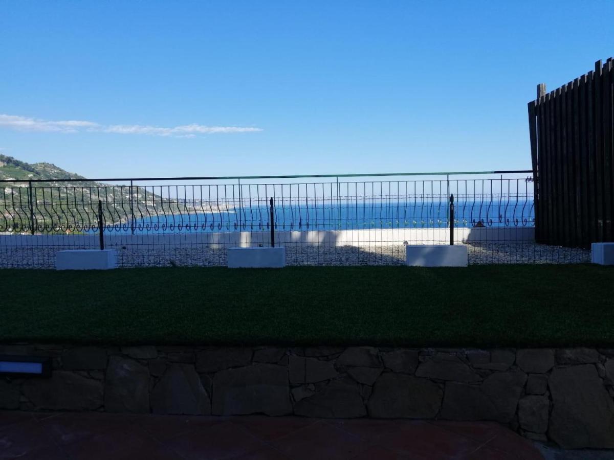 Agriturismo Un Mare Di Fiori Villa Ventimiglia Luaran gambar