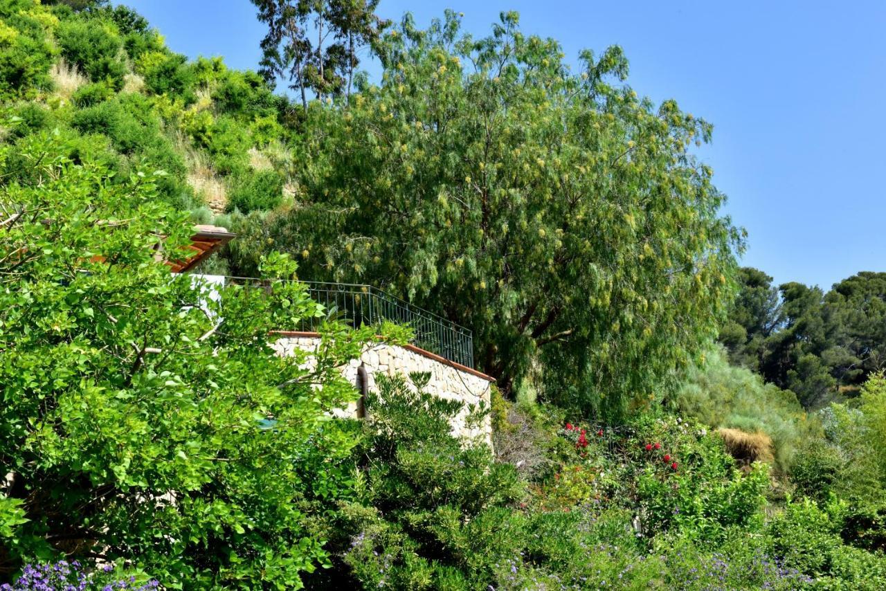 Agriturismo Un Mare Di Fiori Villa Ventimiglia Luaran gambar